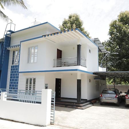 Le Sancta Homestay Maraiyūr Exterior foto